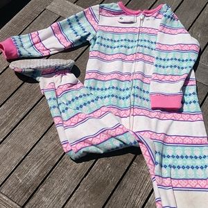 Carter's 2T fleece footie pajamas